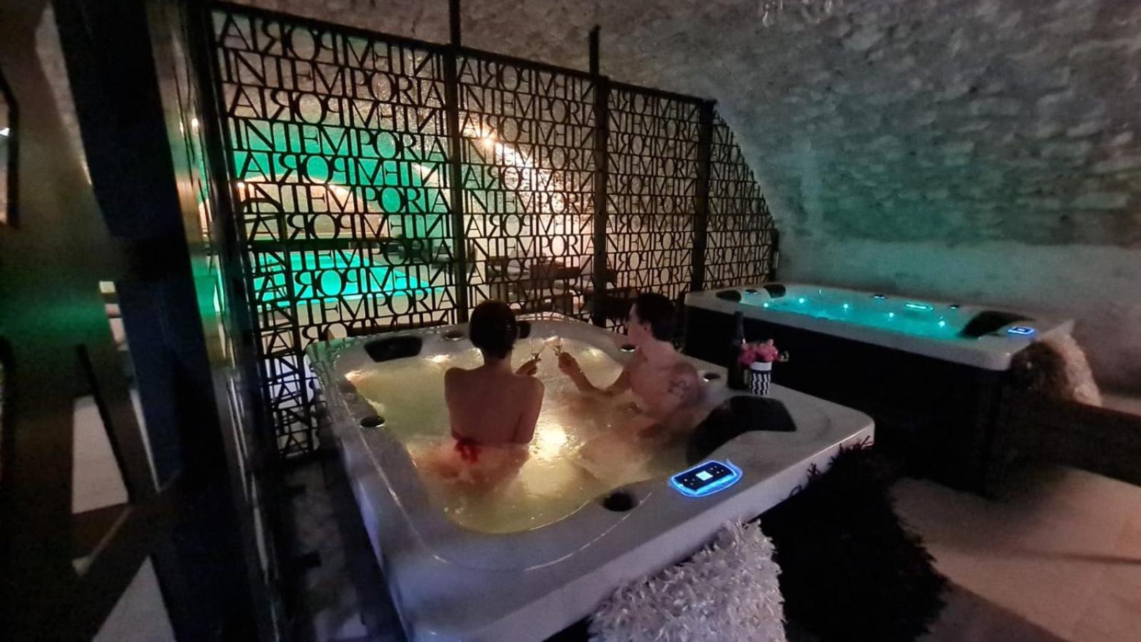 Chateau De Jallanges & Spa A Vouvray - 1H De Spa Incluse Par Jour Exterior photo