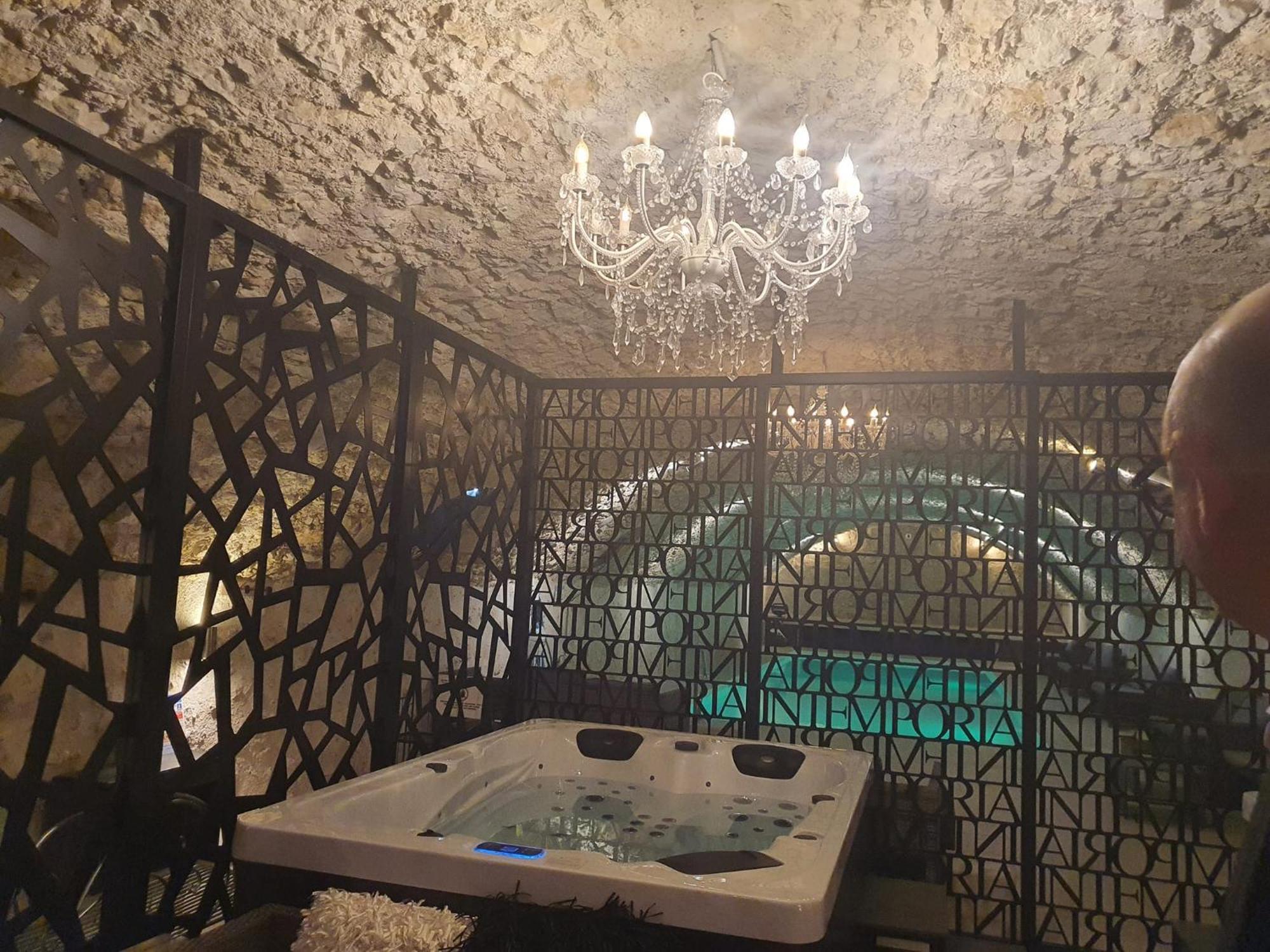 Chateau De Jallanges & Spa A Vouvray - 1H De Spa Incluse Par Jour Exterior photo